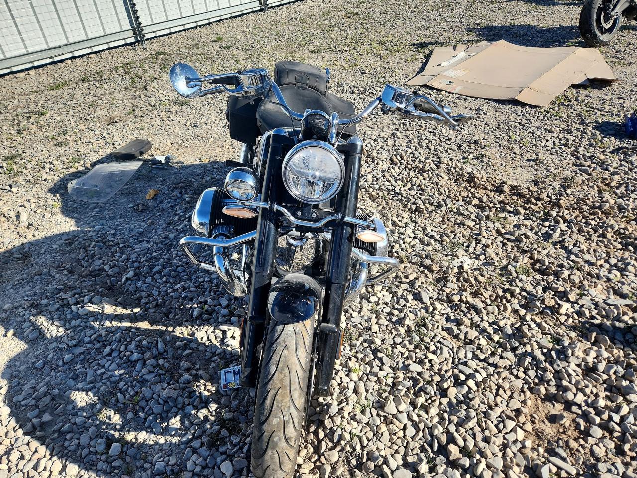 2021 BMW R VIN WB10L2300M6E40981 photo 2