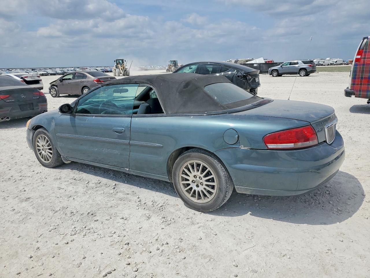 2005 Chrysler Sebring VIN 1C3EL55R85N677104 photo 2