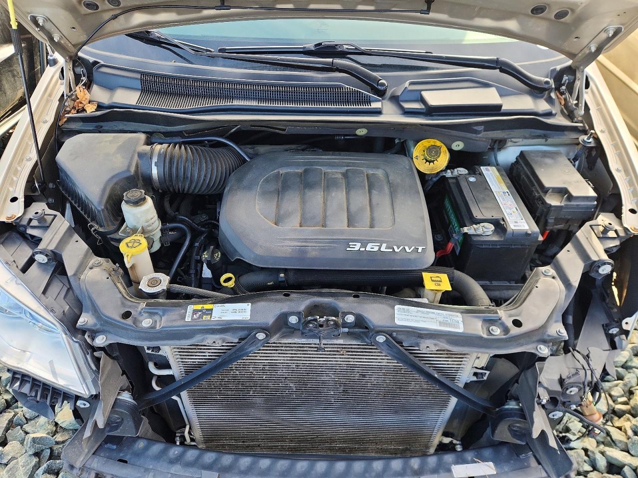 2015 Chrysler Minivan VIN 2C4RC1JG2FR698206 photo 12