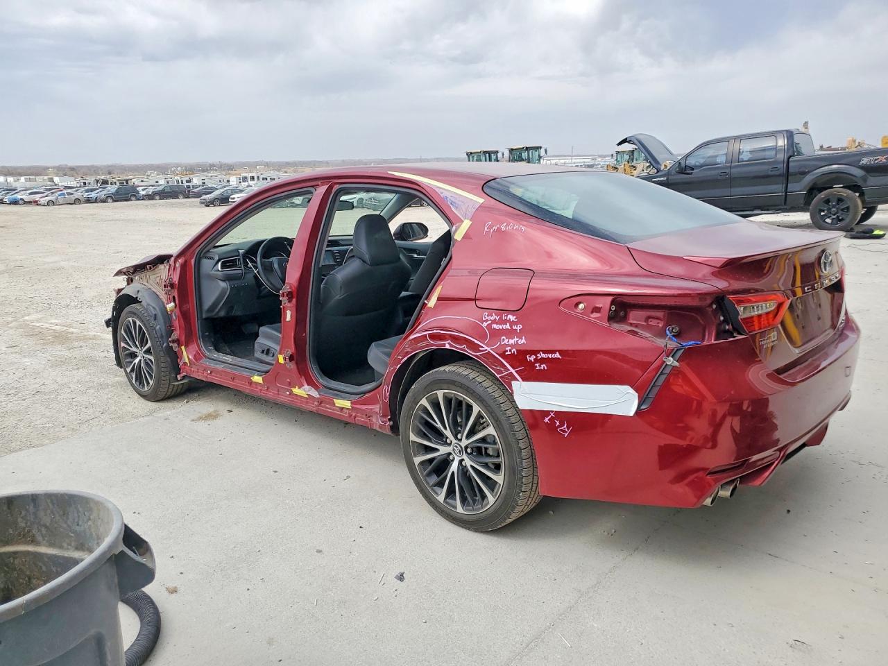 2018 Toyota Camry sola VIN 4T1B21HK9JU507032 photo 2