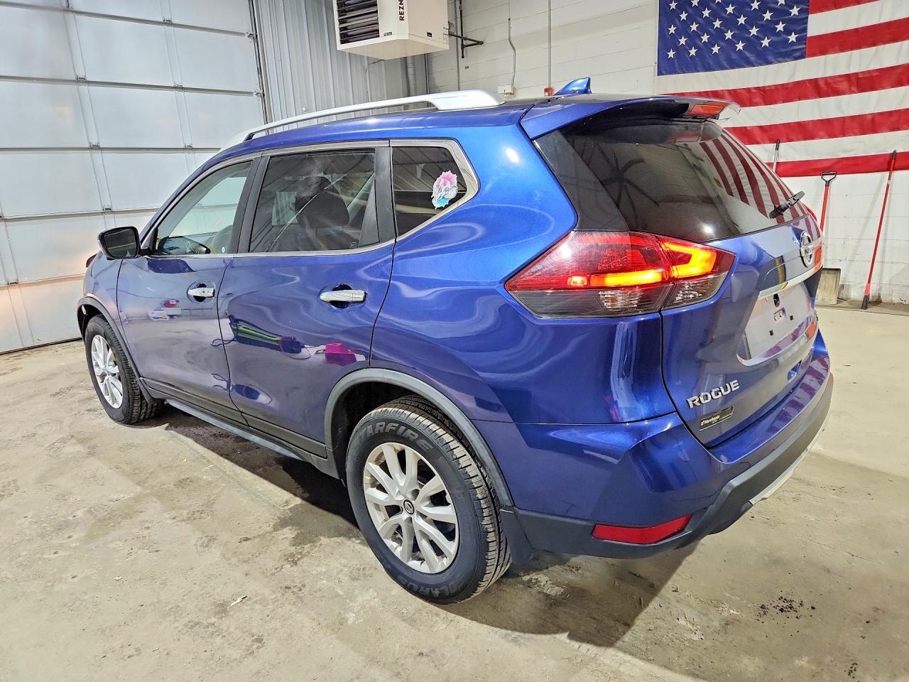 2018 Niss Rogue VIN JN8AT2MV1JW307192 photo 2