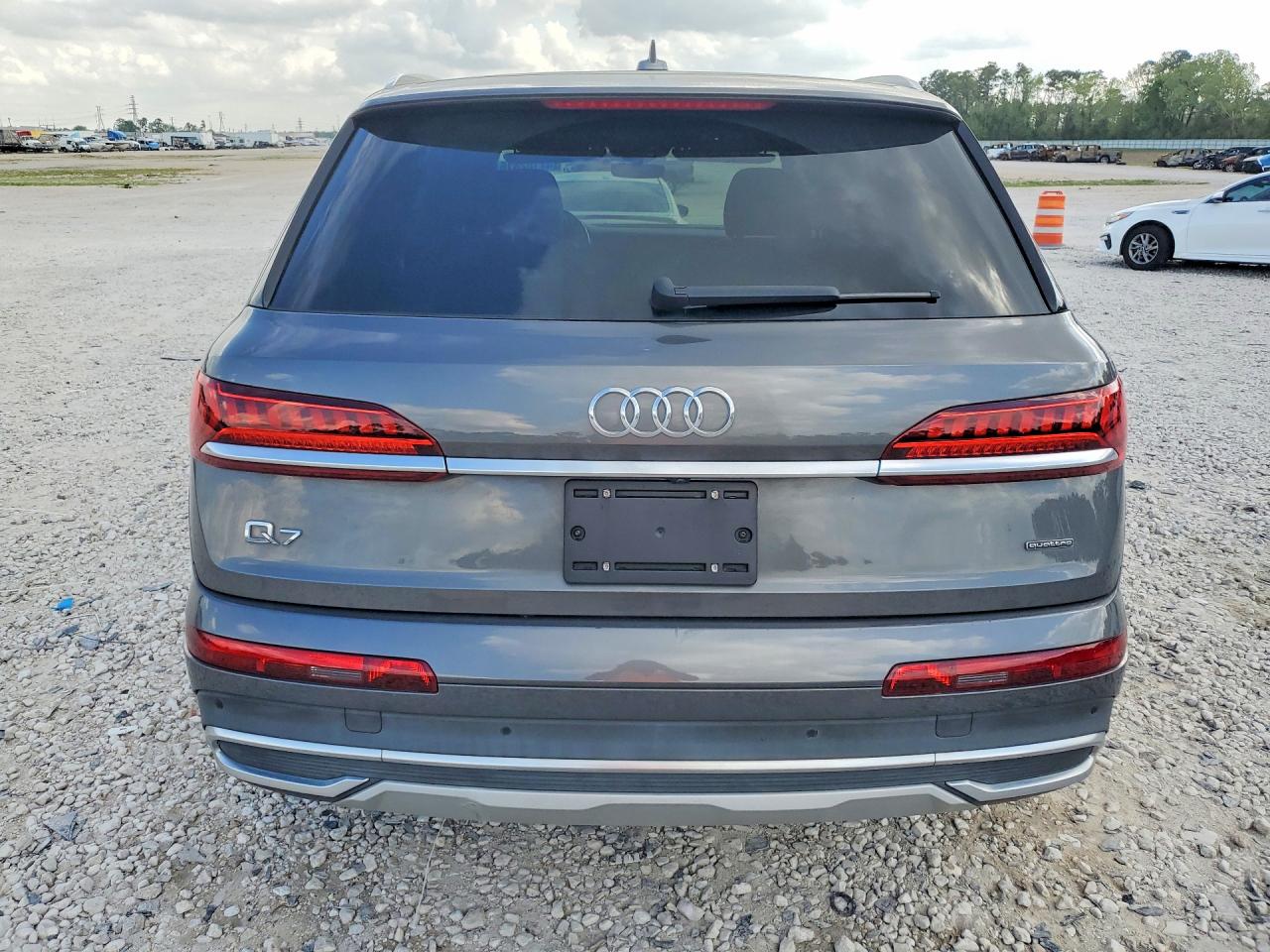 2023 Audi Q7 VIN WA1LCBF77PD003172 photo 6