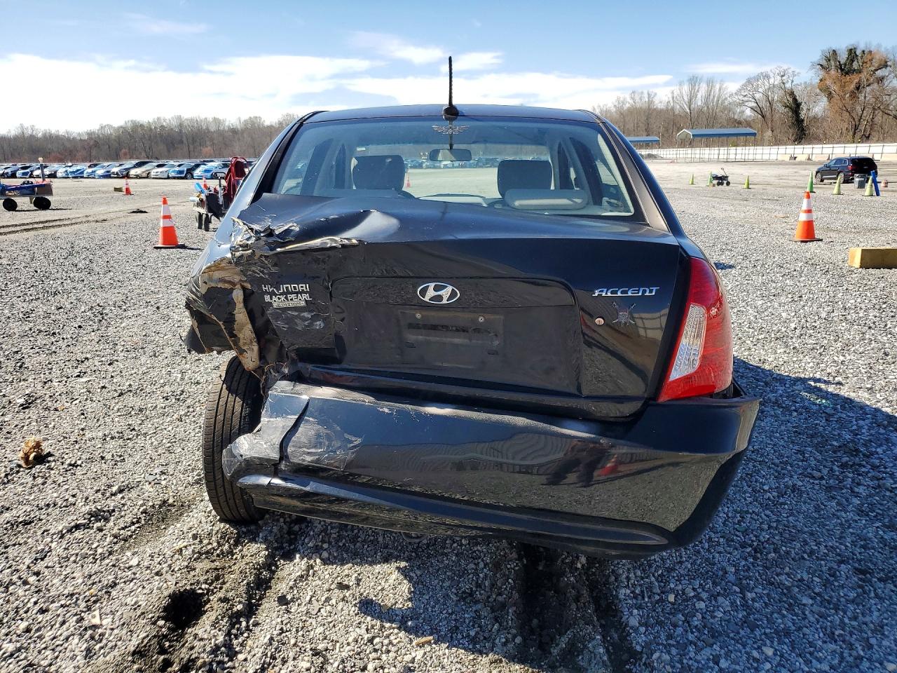 2008 Hyundai Accent VIN KMHCN46C98U258993 photo 6