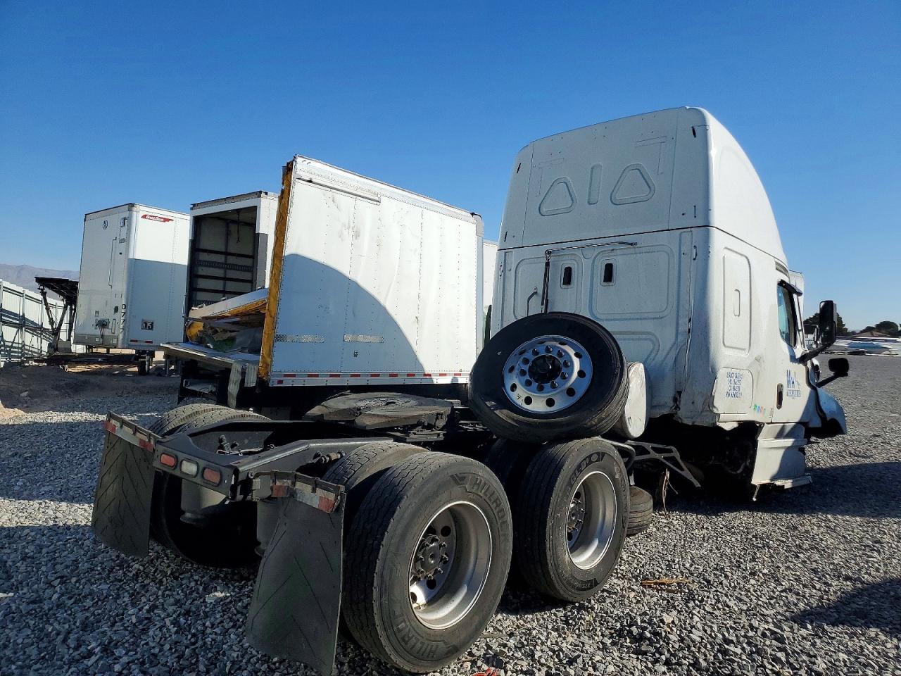 2022 FREIGHTLINER All other VIN 3AKJHHDR1NSNB2319 photo 4