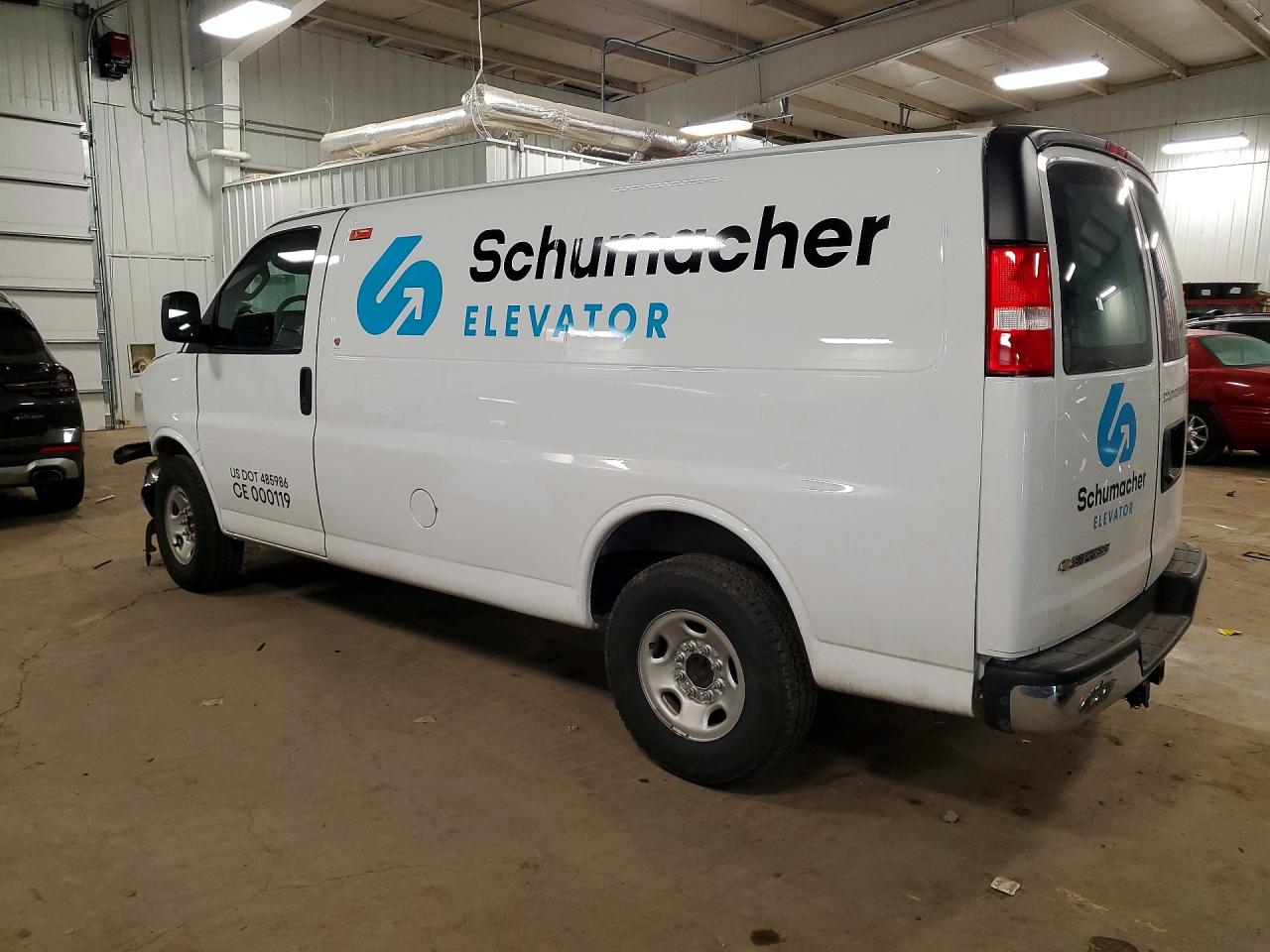 2022 CHEVROLET Express VIN 1GCWGAFP0N1223060 photo 2