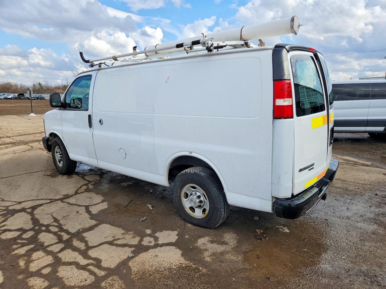 2013 CHEV Express VIN 1GCWGFCA0D1192503 photo 2