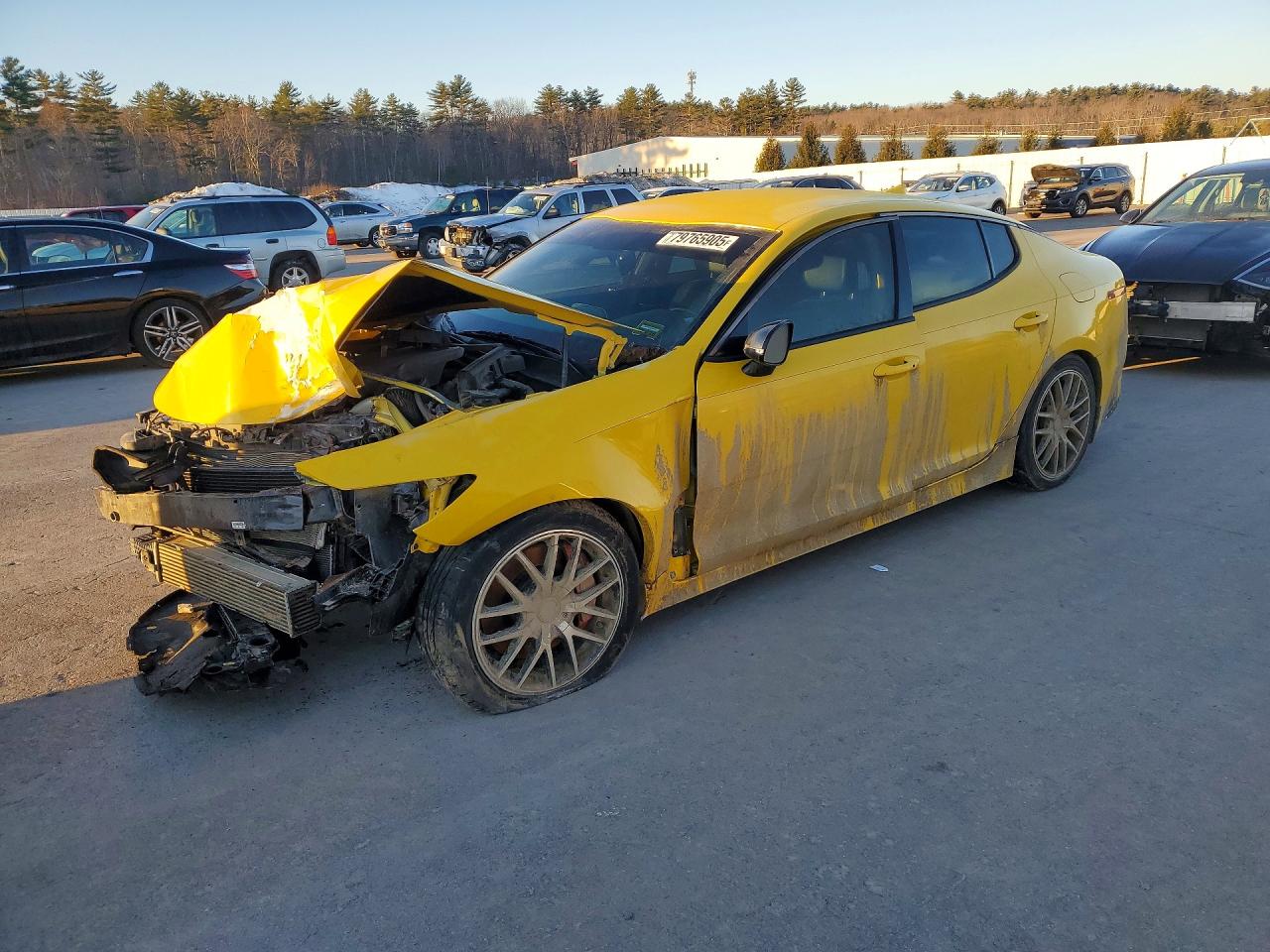 2018 Kia Stinger VIN KNAE35LC7J6020984 photo 1