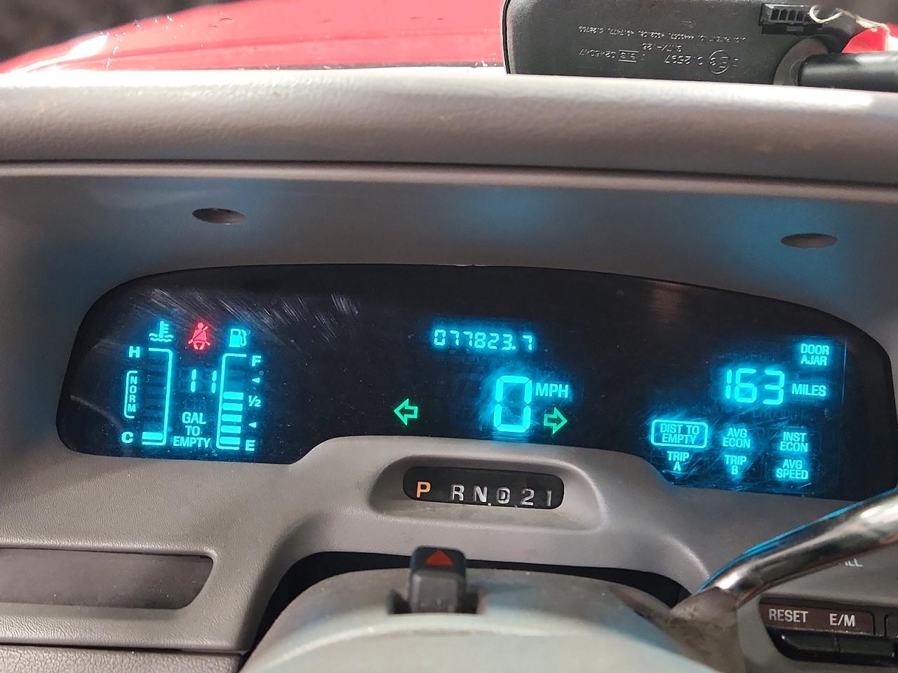 1997 Mercury Grmarquis VIN 2MELM75W6VX639014 photo 9