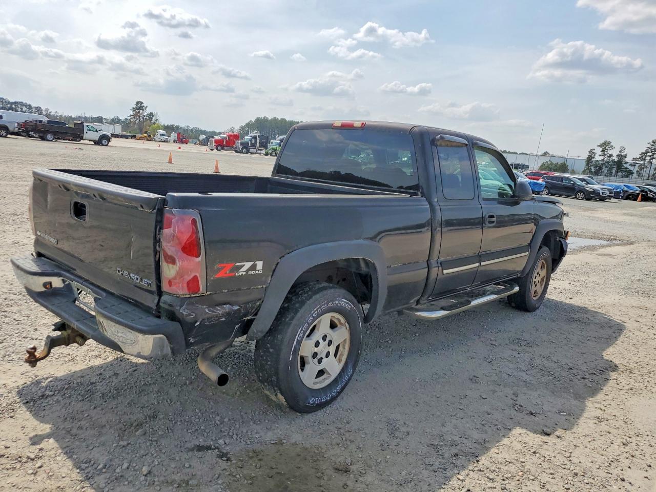 2005 CHEV Silverado VIN 1GCEK19B15Z113405 photo 3