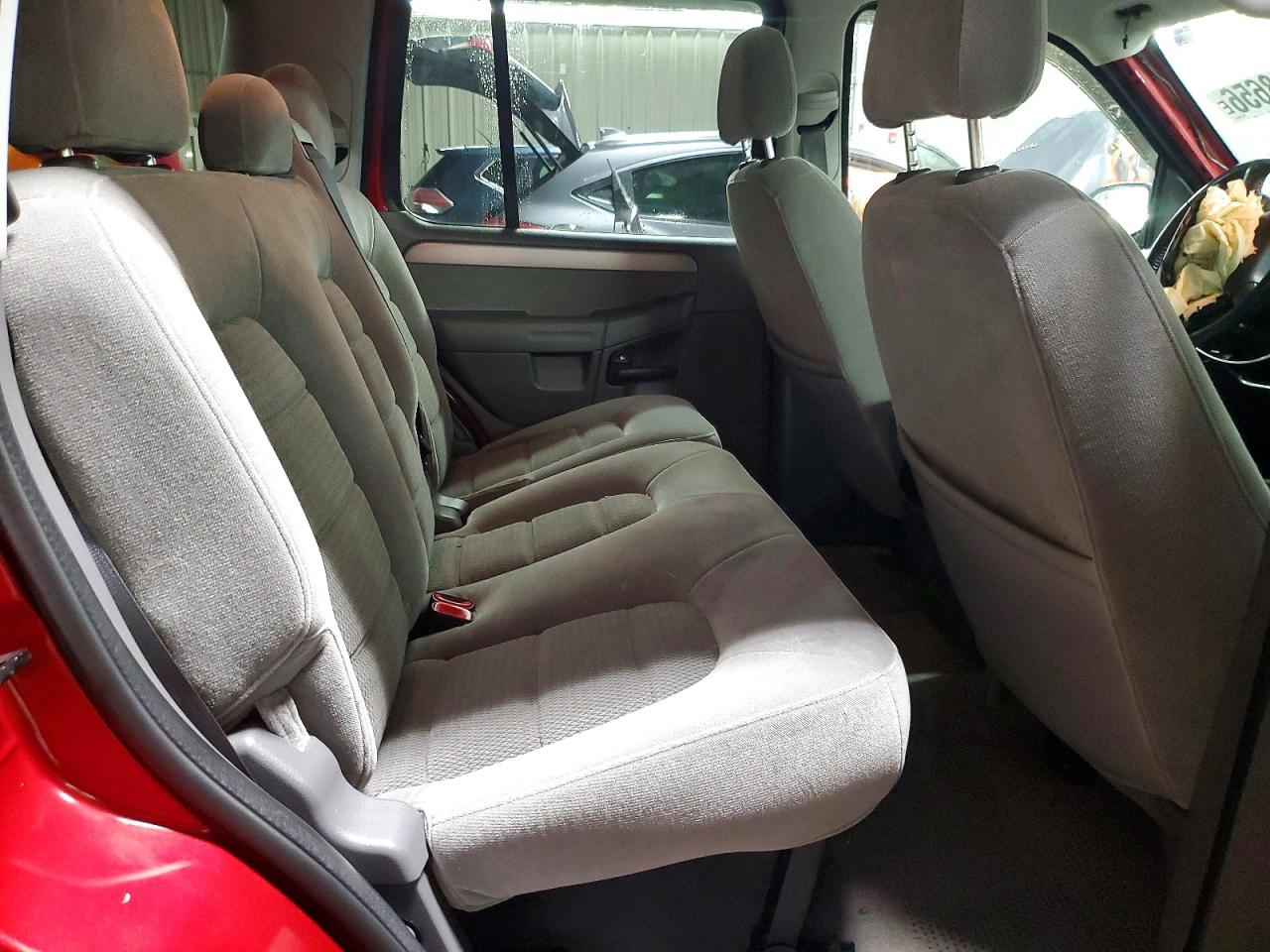 2004 Ford Explorer VIN 1FMZU63K34UC36678 photo 11