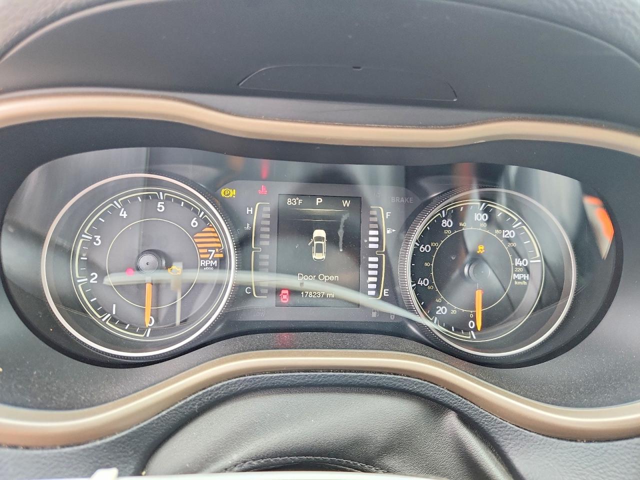 2016 Jeep Cherokee VIN 1C4PJLAB3GW137597 photo 9