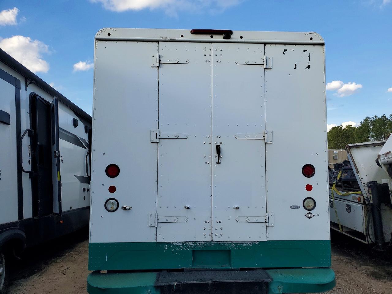 2016 FREIGHTLINER Mt45 chass VIN 4UZAC2DV7GCHP5965 photo 6