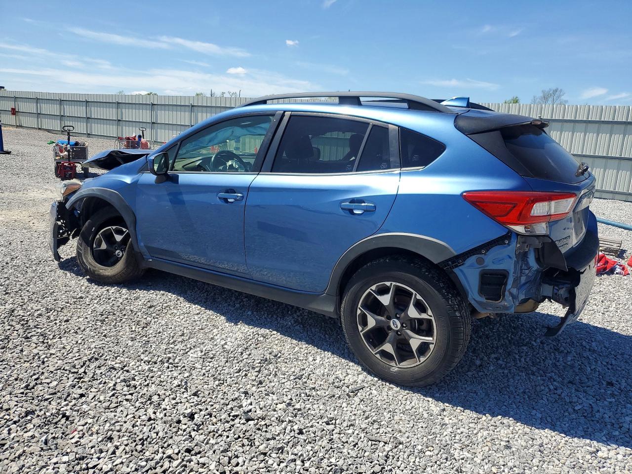 2018 Subaru Crosstrek VIN JF2GTABC9JH282145 photo 2