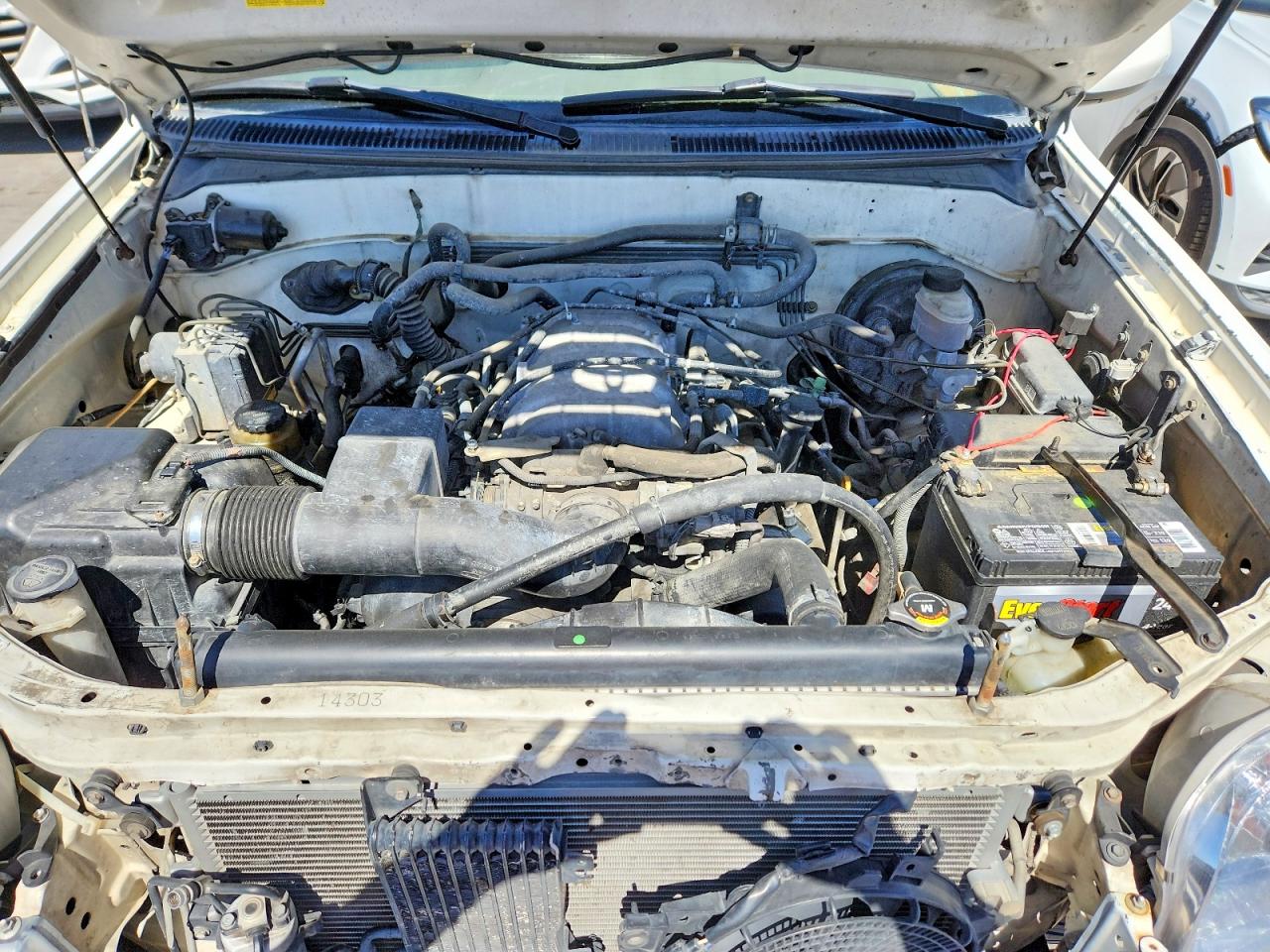 2002 Toyota Sequoia VIN 5TDZT34A62S109033 photo 12