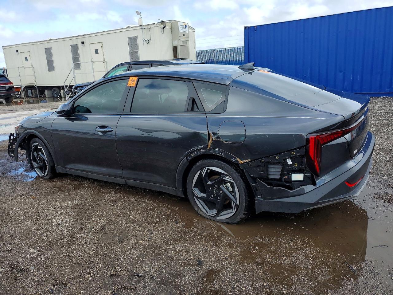 2025 Kia All other VIN 3KPFU4DE6SE211435 photo 2