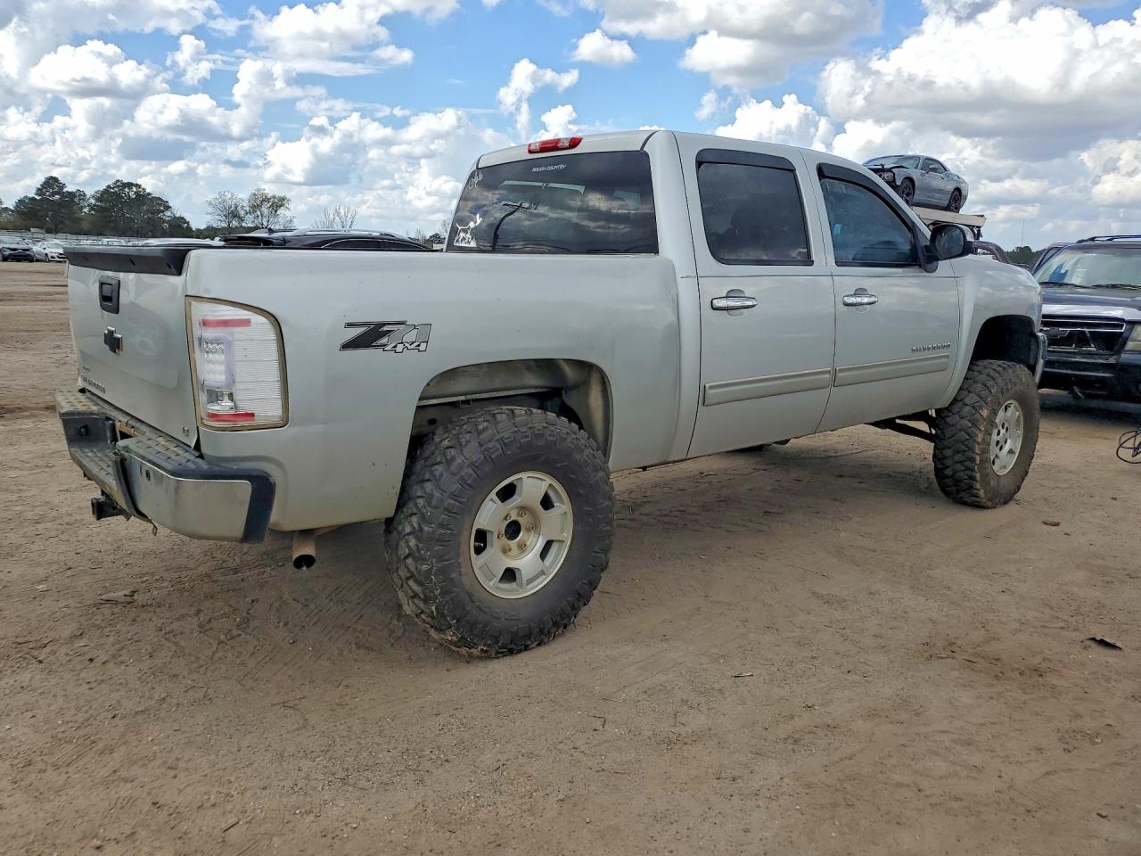 2013 CHEV All models VIN 3GCPKSE72DG175684 photo 3