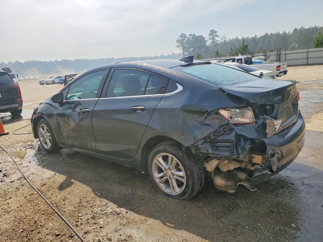 2017 Chev Cruze VIN 1G1BE5SM5H7145344 photo 2