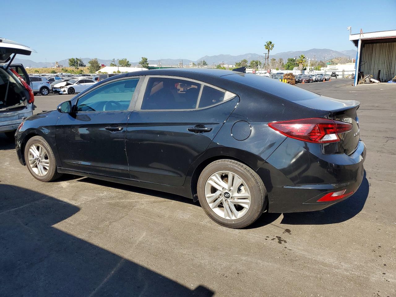 2019 Hyundai Elantra VIN KMHD84LF1KU843486 photo 2