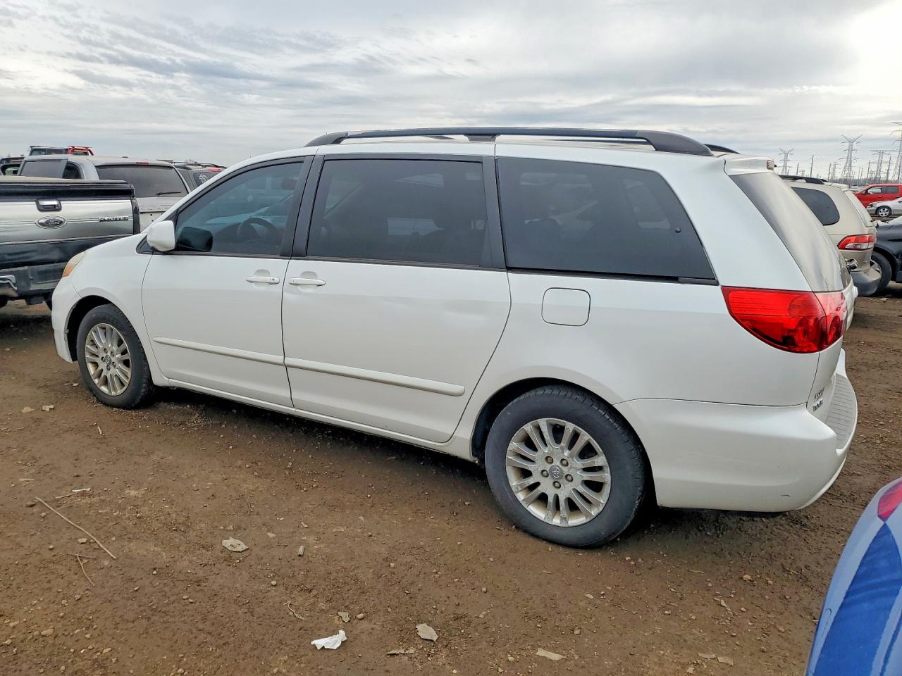 2008 Toyota All models VIN 5TDZK22C78S133870 photo 2