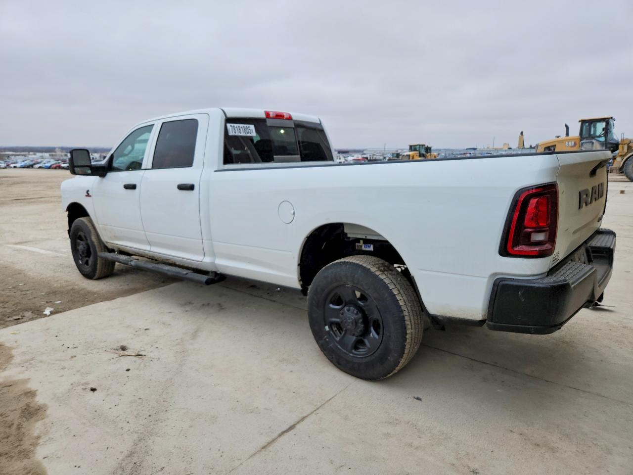 2025 Ram 3500 VIN 3C63R3GL7SG540391 photo 2