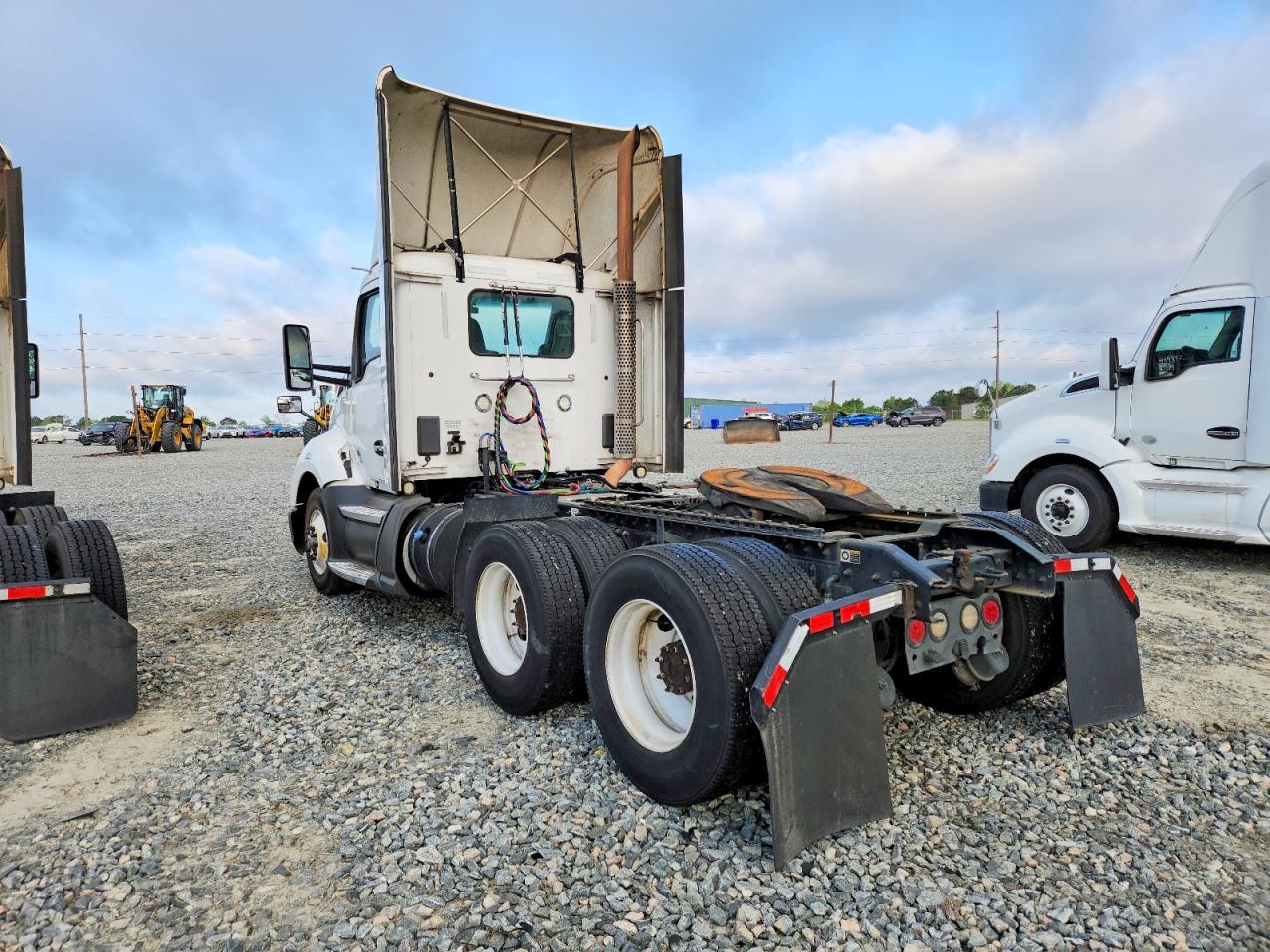 2017 KENWORTH All other VIN 1XKYD49X5HJ160299 photo 3