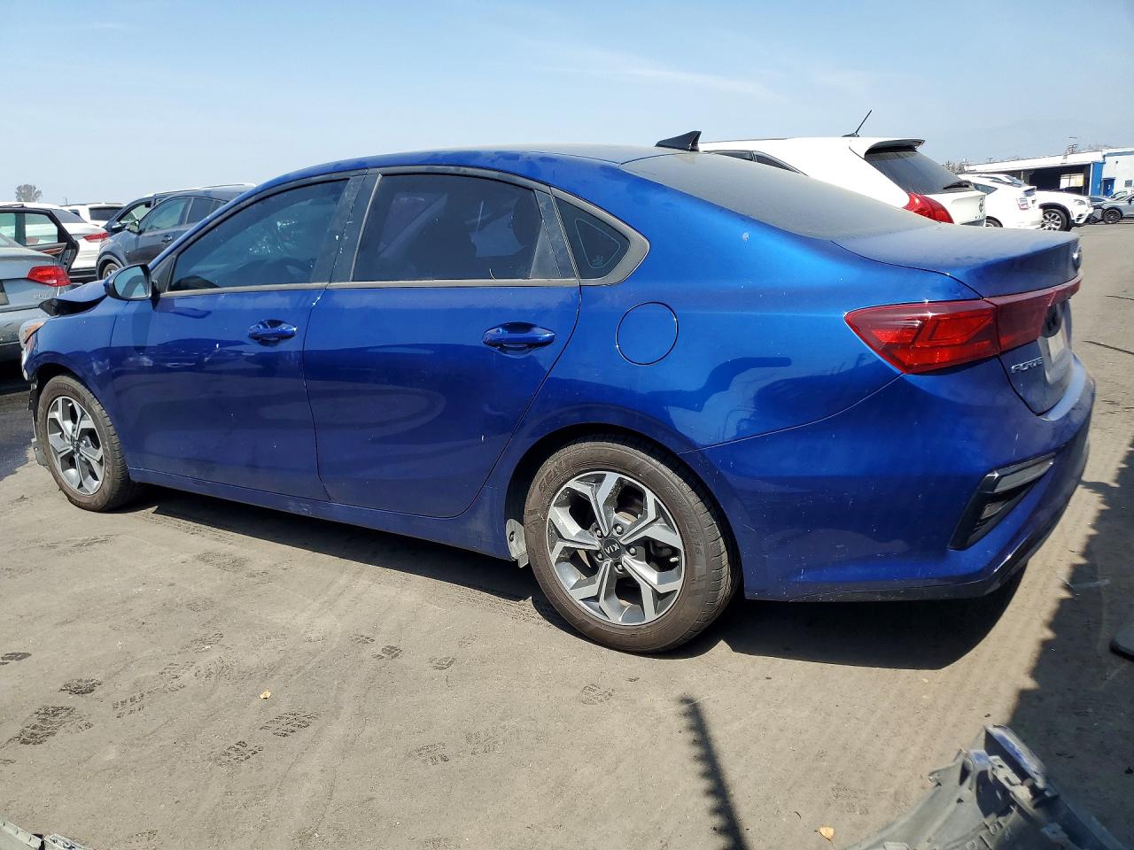 2021 Kia Forte lxs VIN 3KPF24AD1ME272101 photo 2