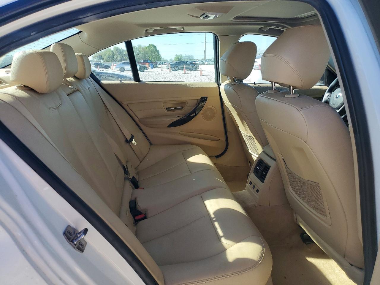 2015 BMW 3 series VIN WBA3B5C57FF961662 photo 10