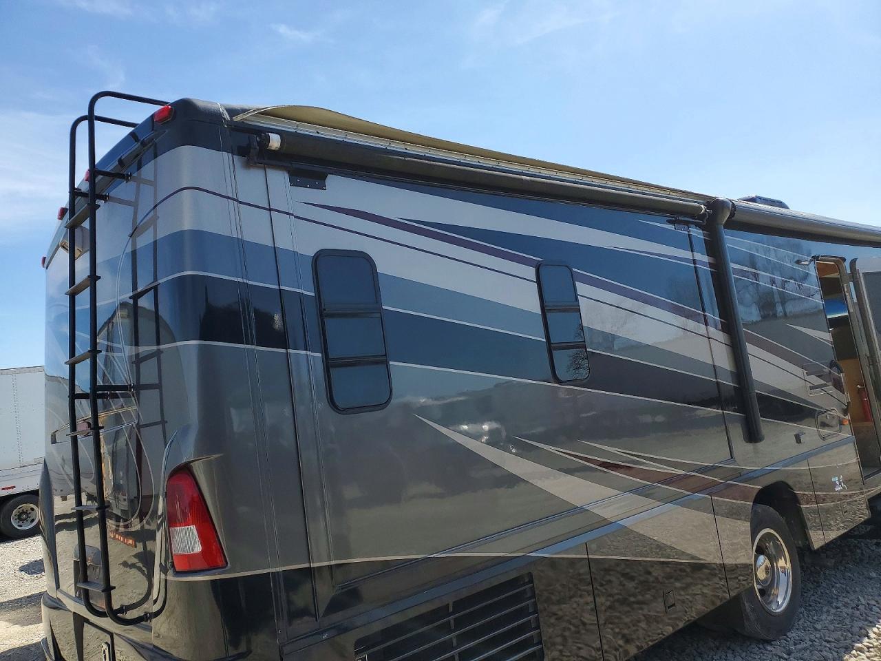 2004 WORKHORSE All other VIN 5B4MP67G643381690 photo 9