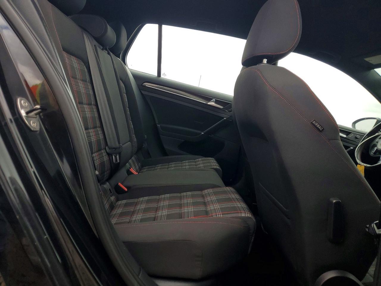 2015 Volkswagen Gti VIN 3VW4T7AU0FM051522 photo 11