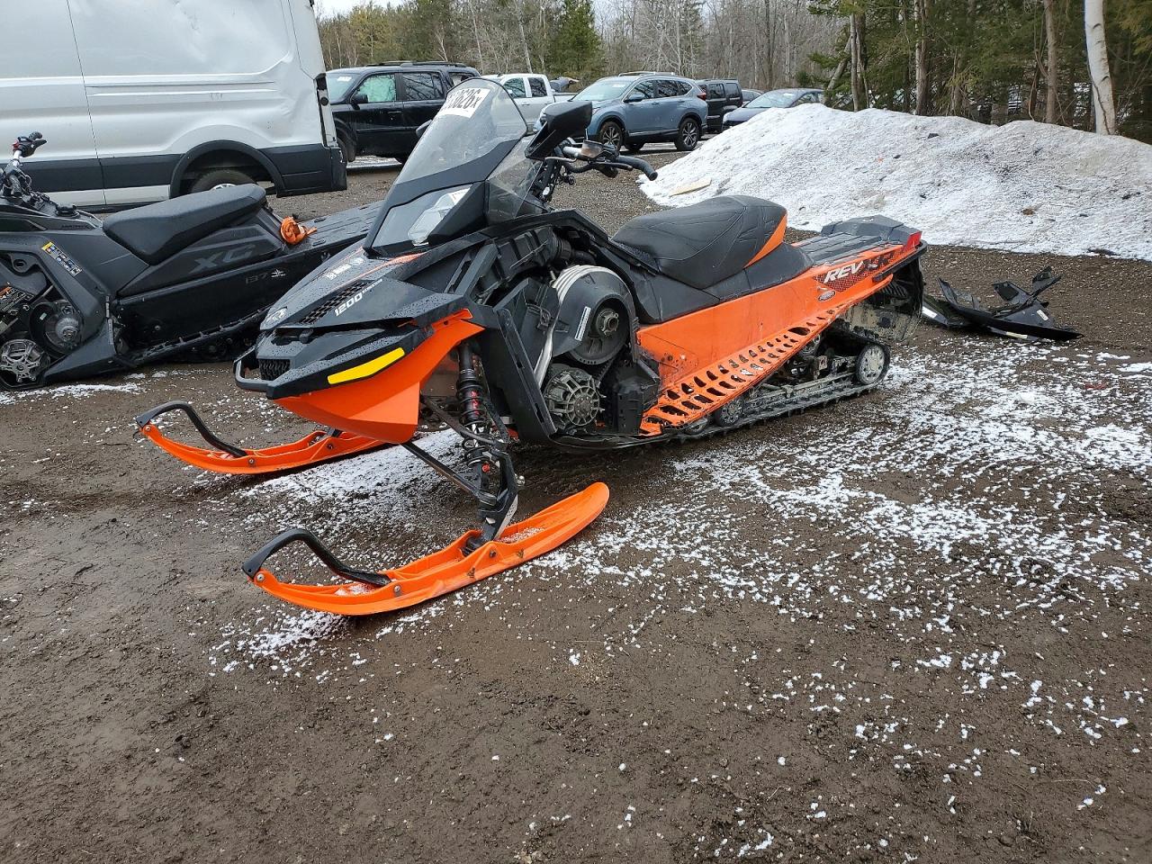 2015 SKI Renegade VIN 2BPSMMFA2FV000057 photo 2