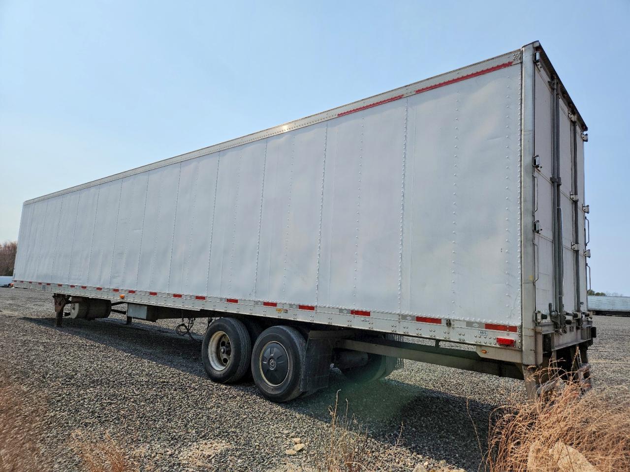 2015 UTILITY Trailer VIN 1UYVS2537FM245007 photo 3