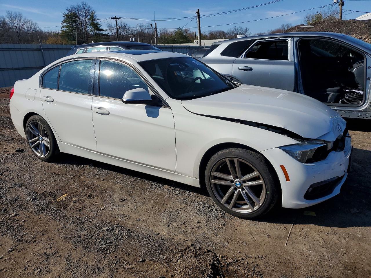 2016 BMW 3 series VIN WBA8E3C52GK502579 photo 4