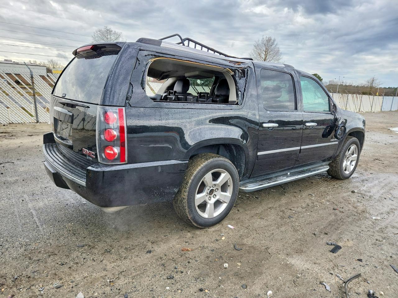 2013 GMC Yukon VIN 1GKS2MEF2DR276726 photo 3