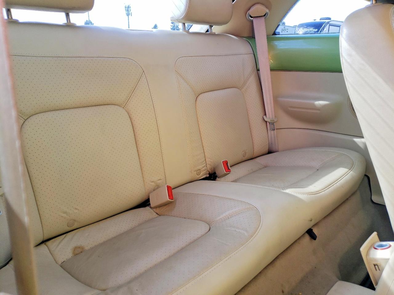 2005 Volkswagen Beetle VIN 3VWCR31C95M402629 photo 10