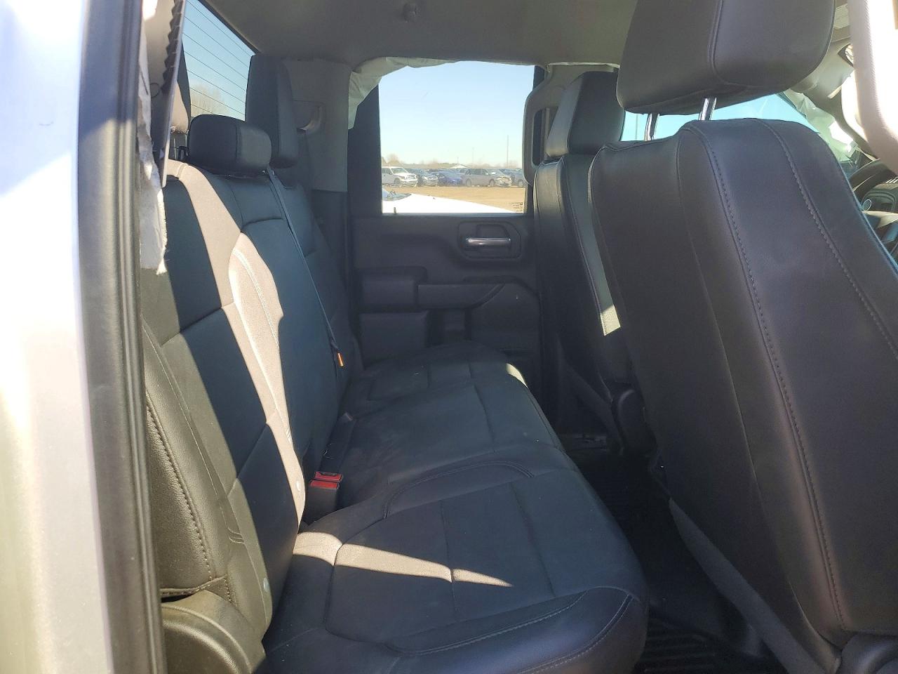 2021 CHEVROLET All models VIN 1GC5YLE71MF262344 photo 10