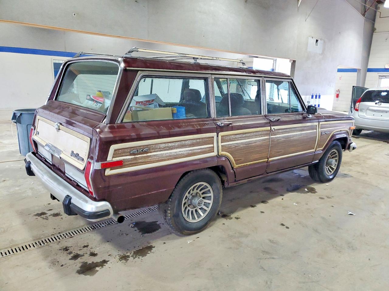 1988 Jeep Grand wago VIN 1JCNJ15U1JT058363 photo 3