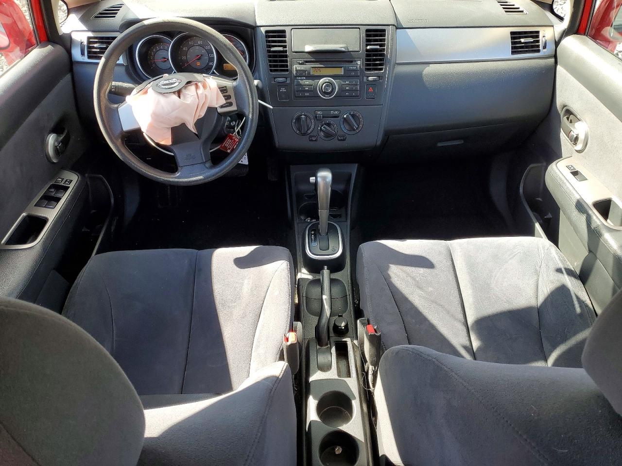2008 Nissan Versa 1.8 VIN 3N1BC13E28L419837 photo 8