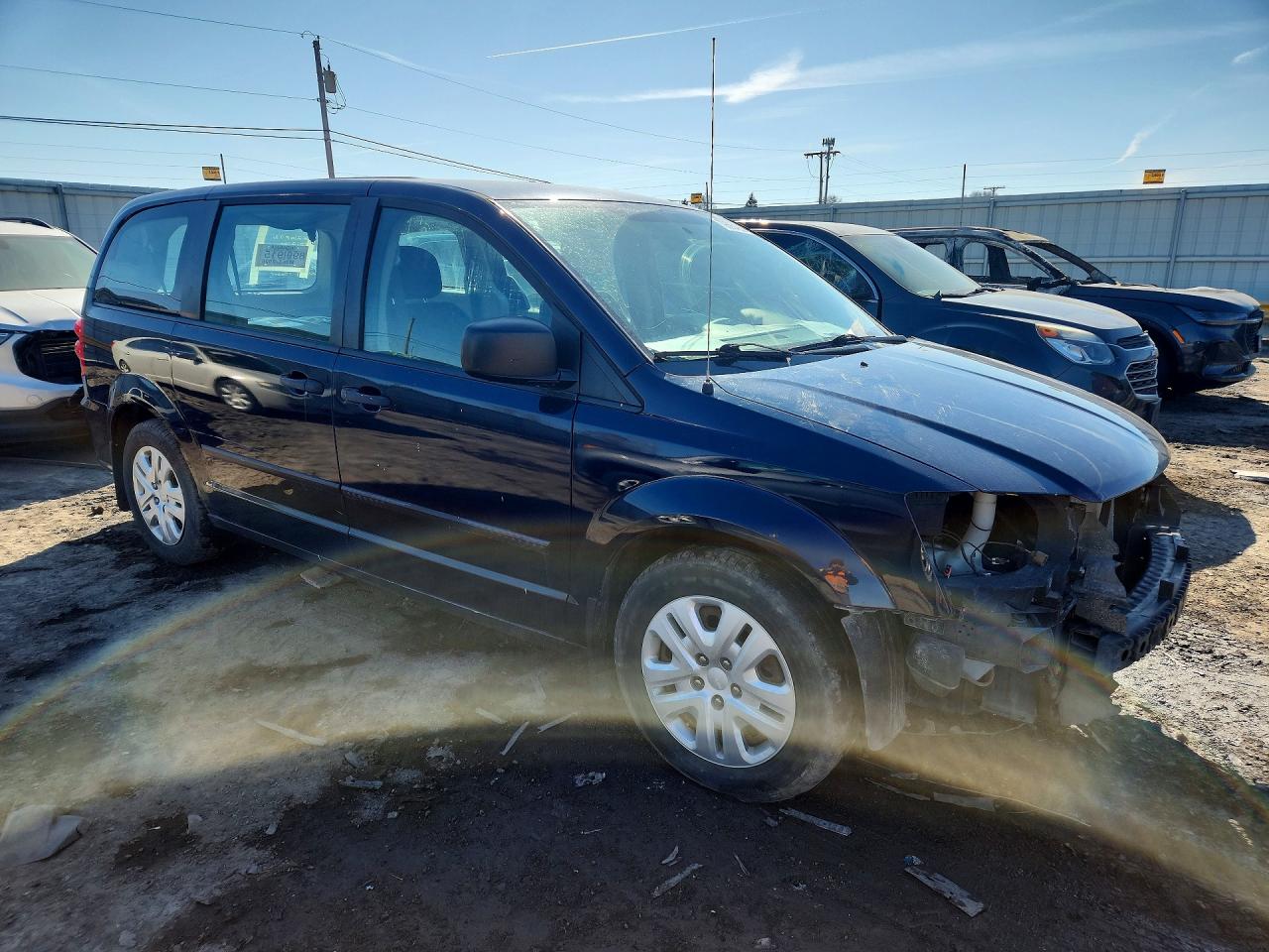 2015 Dodge Caravan VIN 2C4RDGBG8FR568610 photo 4