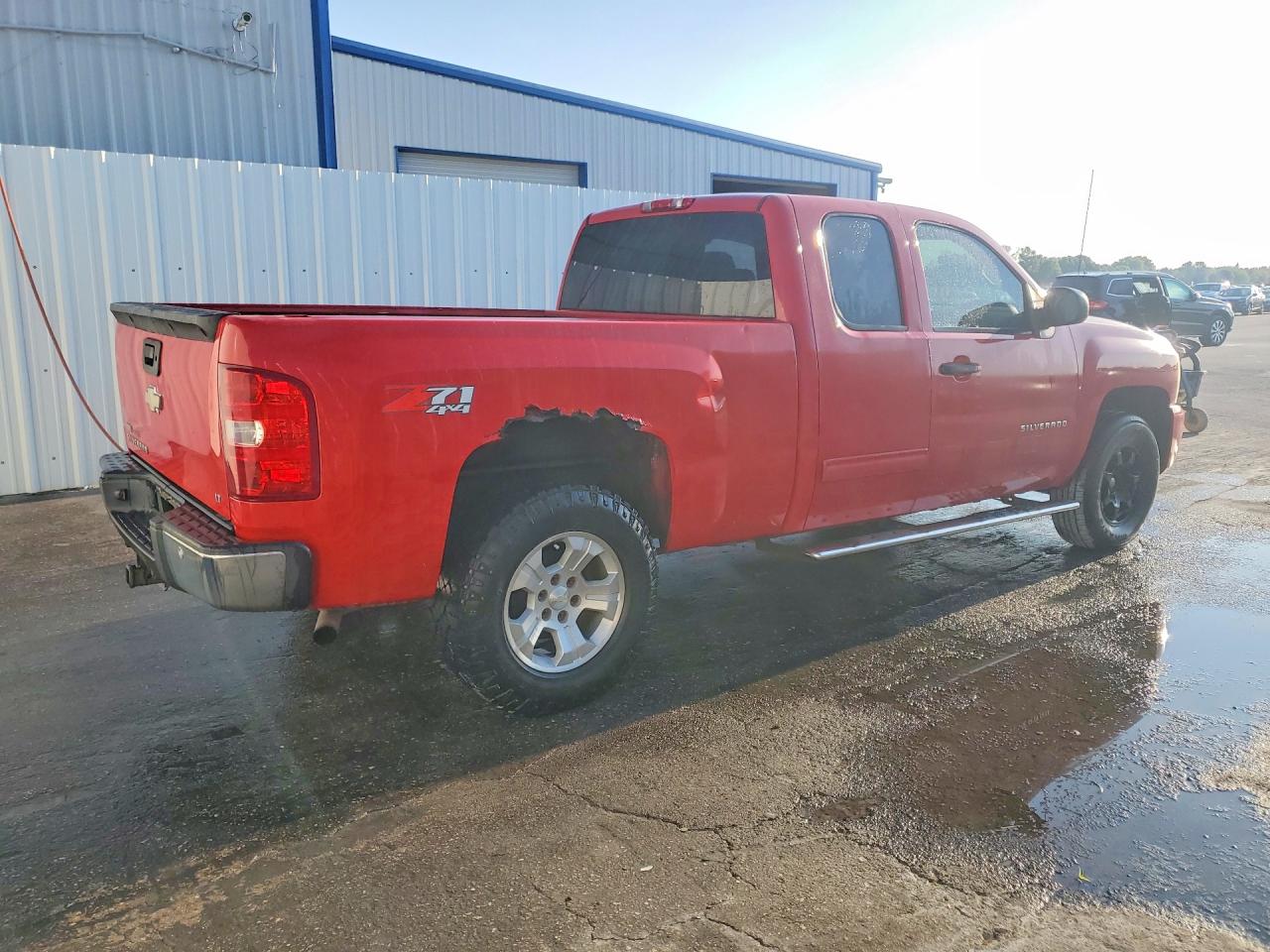 2011 Chevrolet All models VIN 1GCRKSE37BZ142716 photo 3