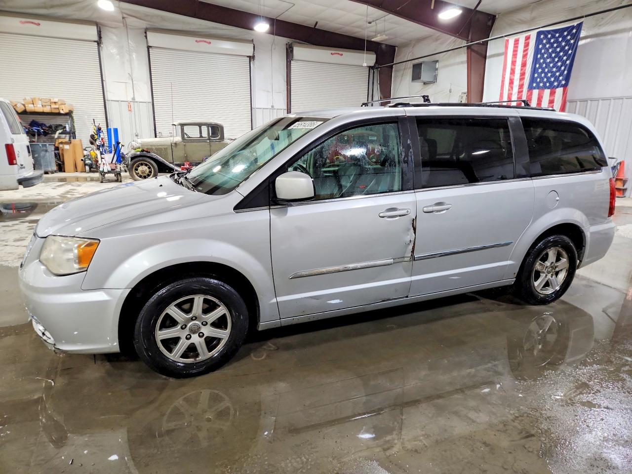 2012 Chrysler Minivan VIN 2C4RC1BGXCR215359 photo 1
