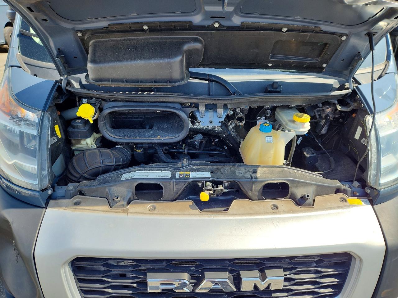2020 RAM Promaster VIN 3C6URVJG3LE136657 photo 11