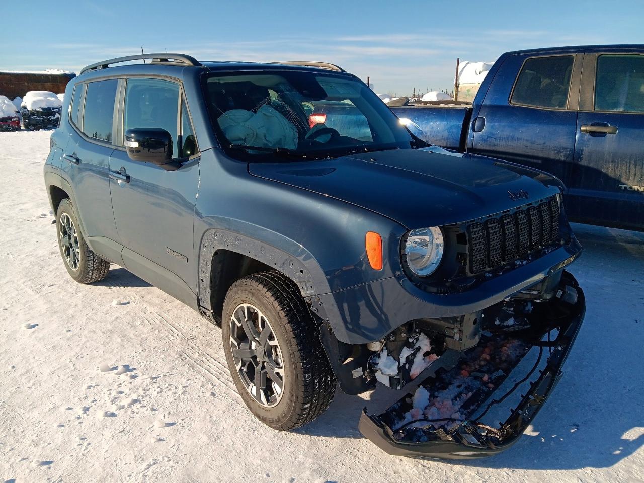 2023 Jeep Renegade VIN ZACNJDB13PPP40188 photo 4