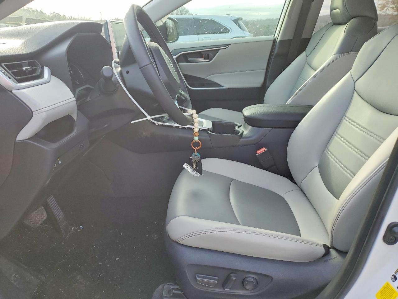 2025 Rav4 VIN 2T3C1RFV0SW401242 photo 7