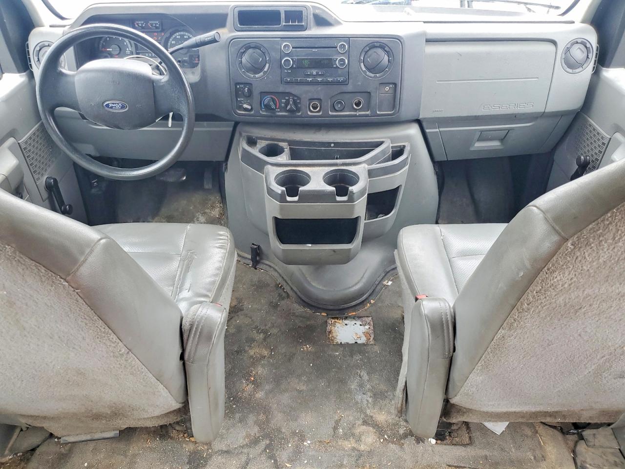 2010 Ford Econoline VIN 1FBSS3BL5ADA70118 photo 8