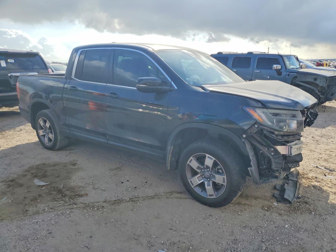 2025 Honda Ridgeline VIN 5FPYK3F58SB018095 photo 4