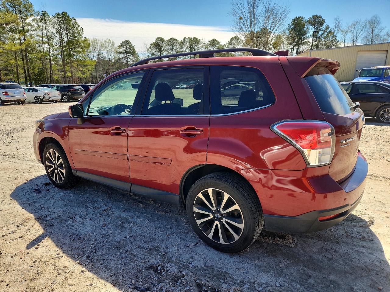 2017 Subaru Forester VIN JF2SJGEC3HH408962 photo 2