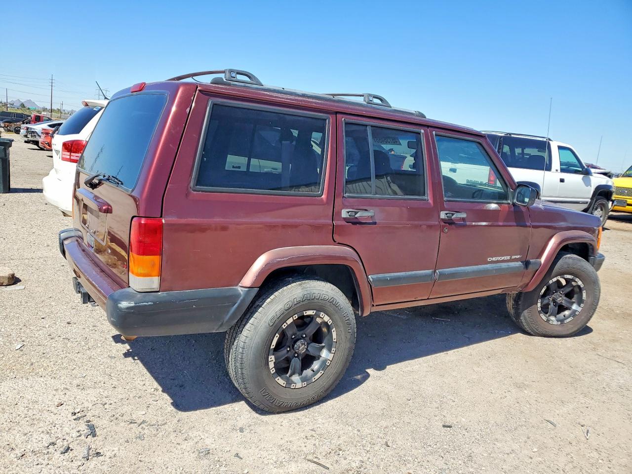 2000 JEEP Cherokee VIN 1J4FT48S2YL168161 photo 3