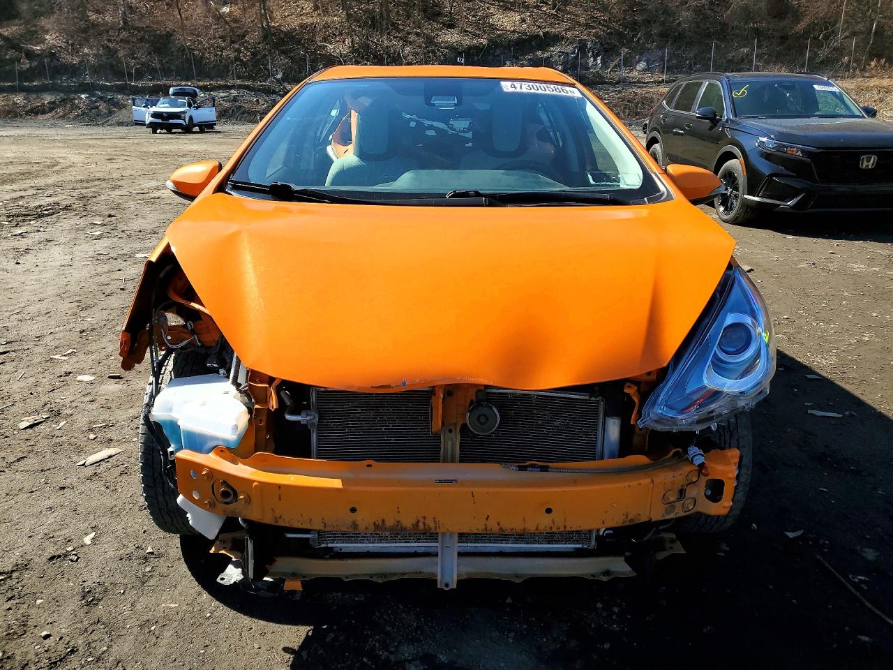 2017 Toyota Prius c on VIN JTDKDTB33H1592358 photo 5