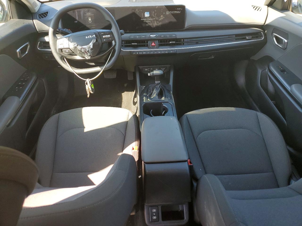 2025 Kia All other VIN 3KPFT4DE8SE099739 photo 8