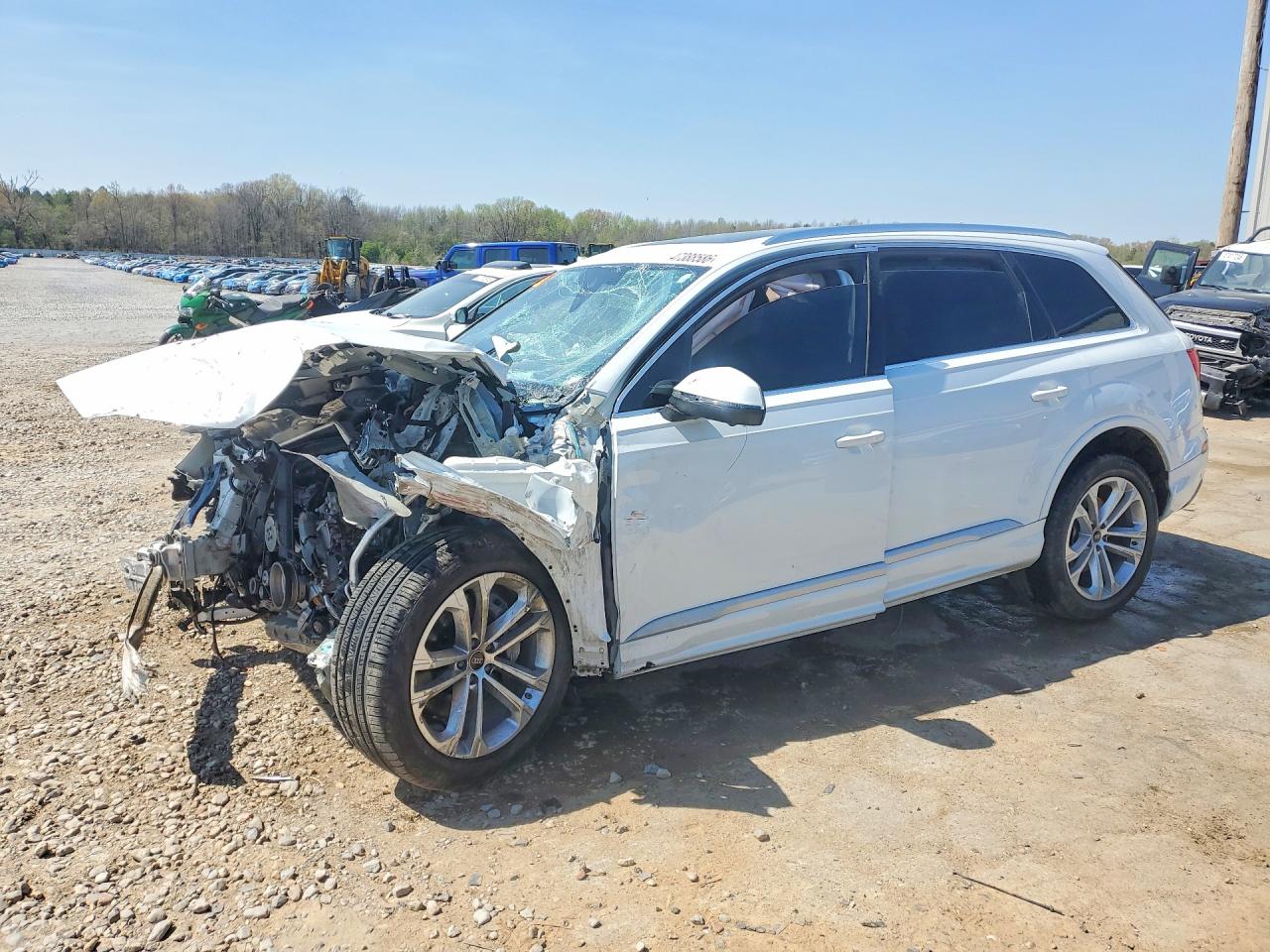 2025 Audi Q7 VIN WA1LVBF71SD013862 photo 1